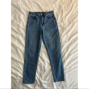 AE mom jean